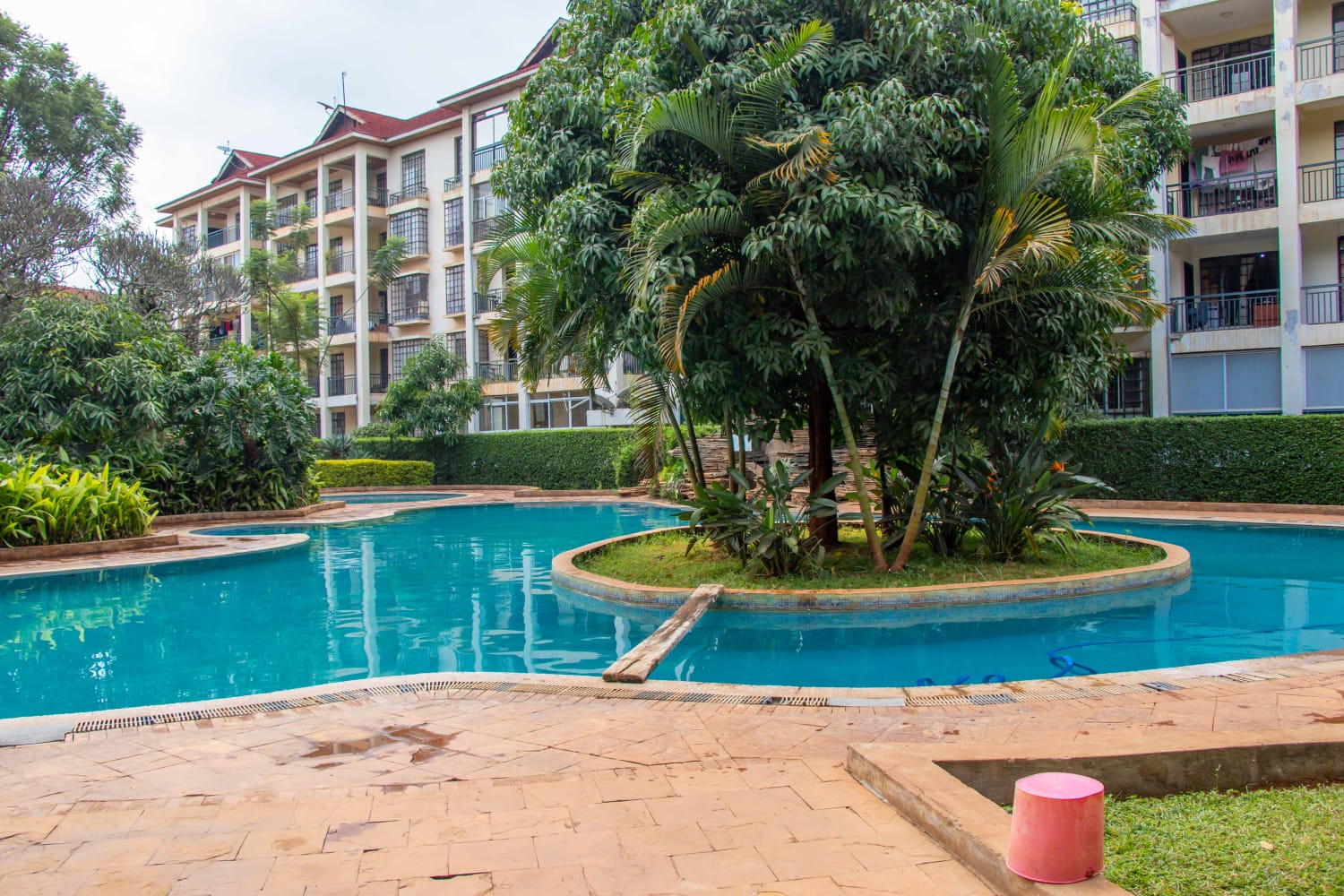 4 Bedrooms Jacaranda Gardens (16)