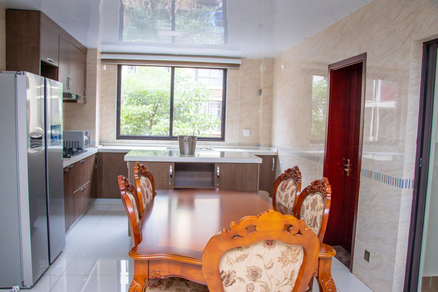 4 Bedrooms Jacaranda Gardens (24)