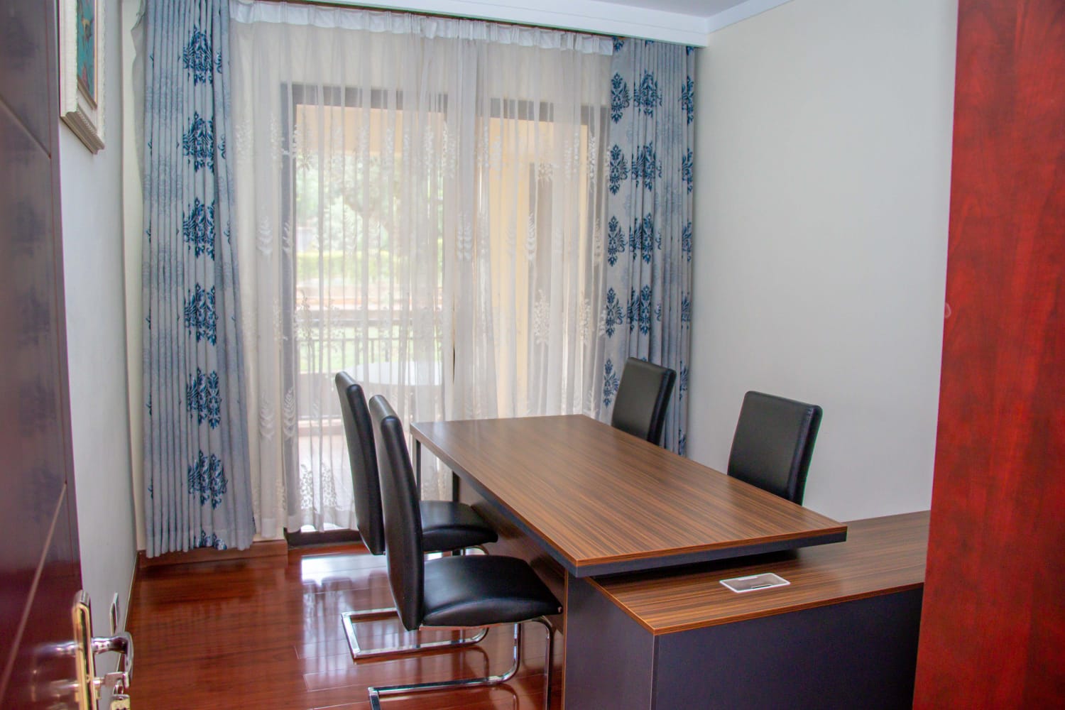 4 Bedrooms Jacaranda Gardens (4)