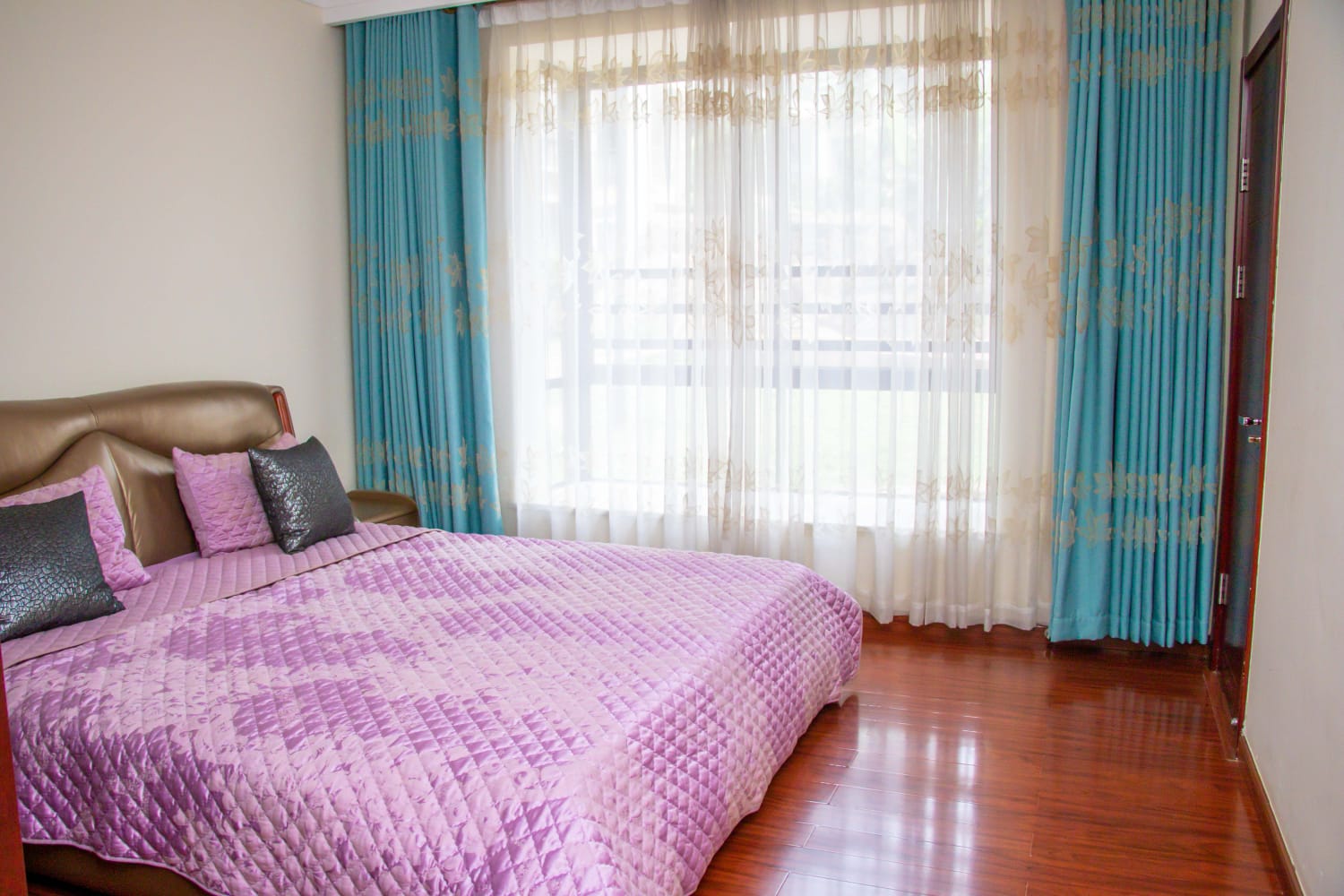 4 Bedrooms Jacaranda Gardens (5)